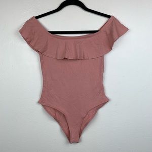 NWT Mauve Off the Shoulder Ruffle Bodysuit Shirt